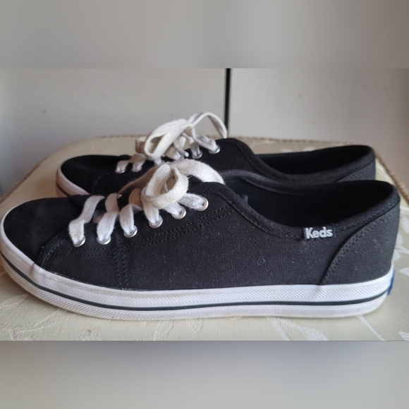 Keds Black Casual Sneaker Size 6 - Picture 2 of 7